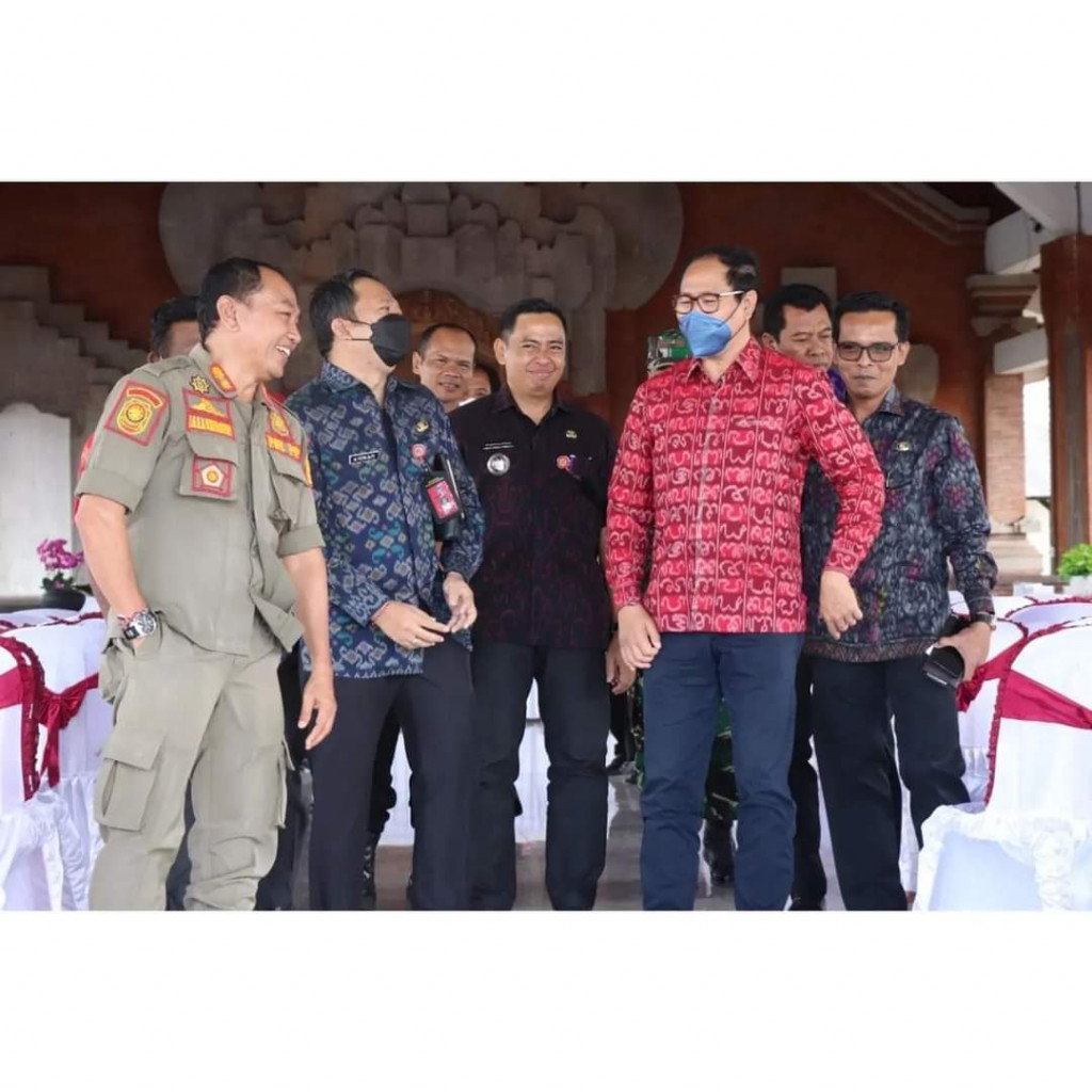 KONSOLIDASI MONITORING VAKSINASI BOOSTER DI KECAMATAN MENGWI